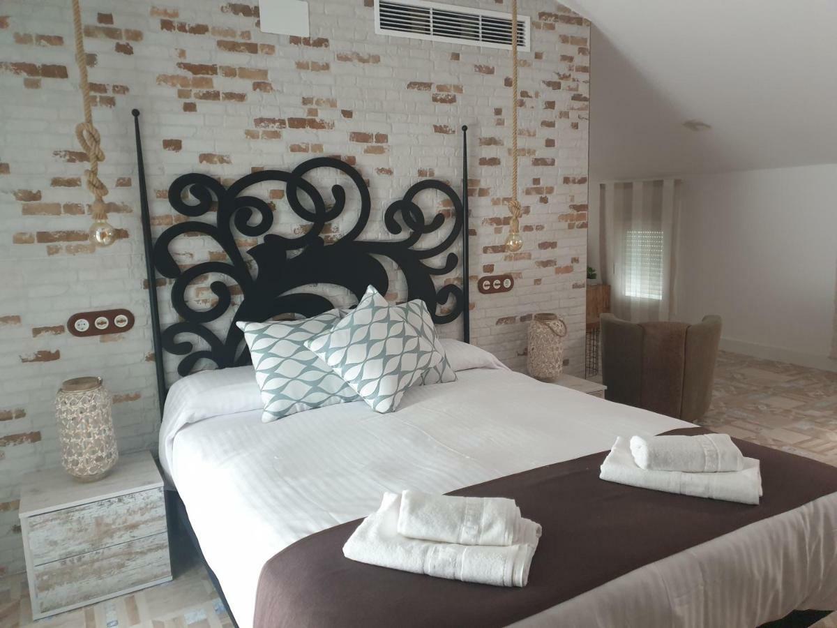 Apartamentos Hostal Cabanas Carboneras de Guadazaón Exterior foto